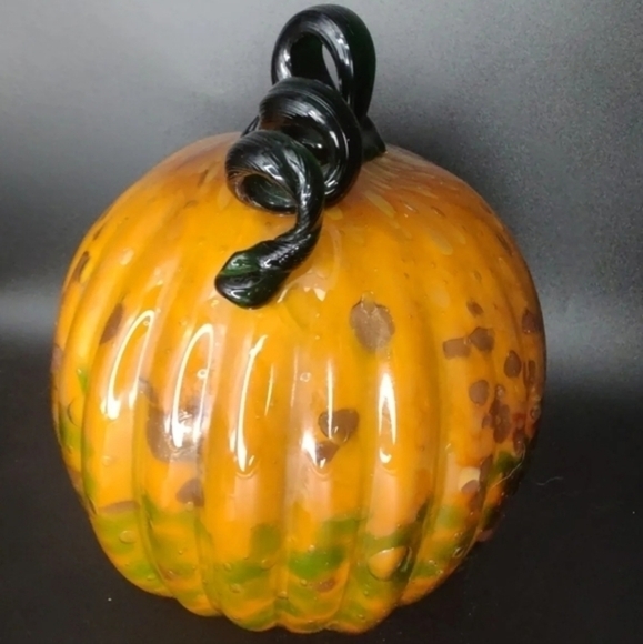 Vintage handle‎ blown glass pumpkin